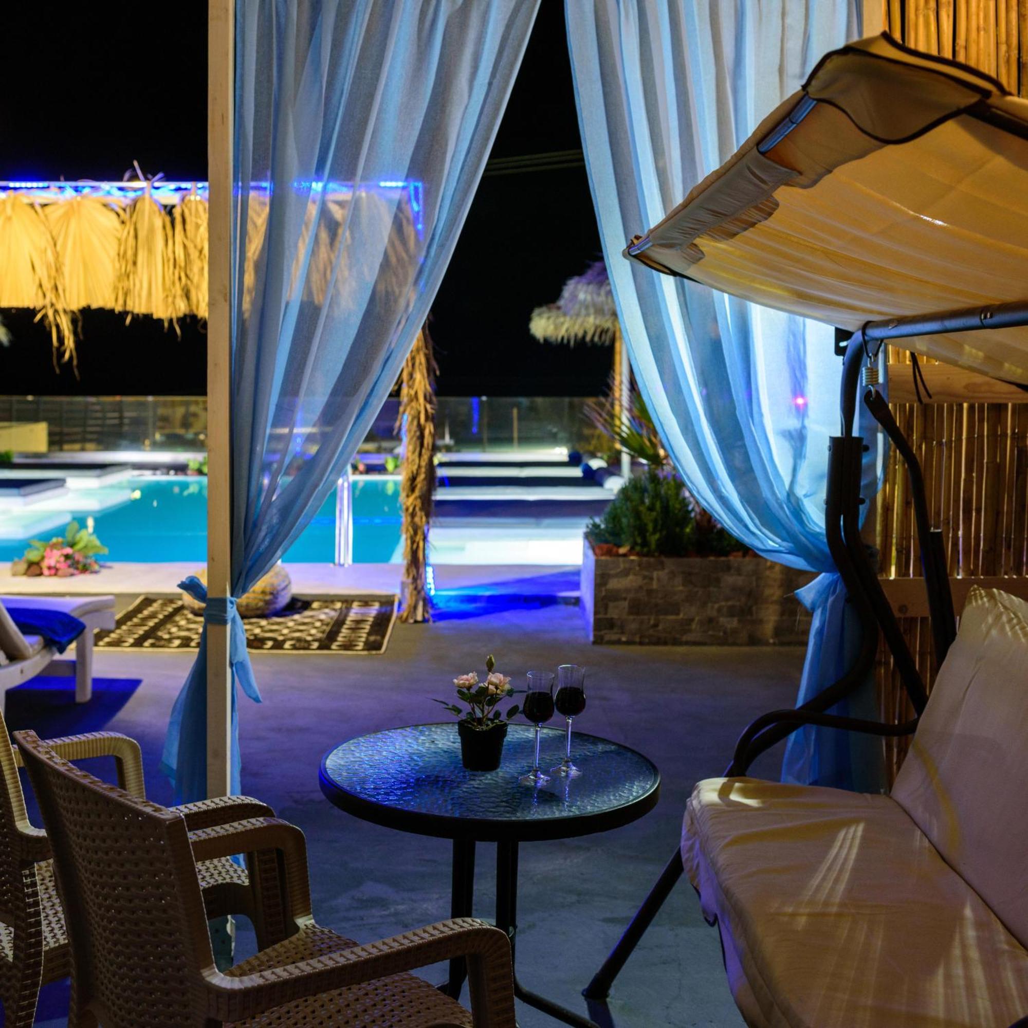 Nalu Suites ثيرا المظهر الخارجي الصورة